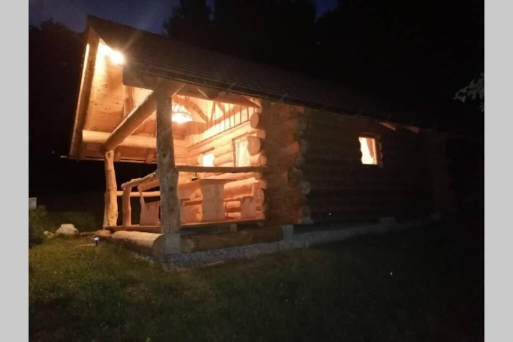Hut At The Forest Male Brusnice Zewnętrze zdjęcie